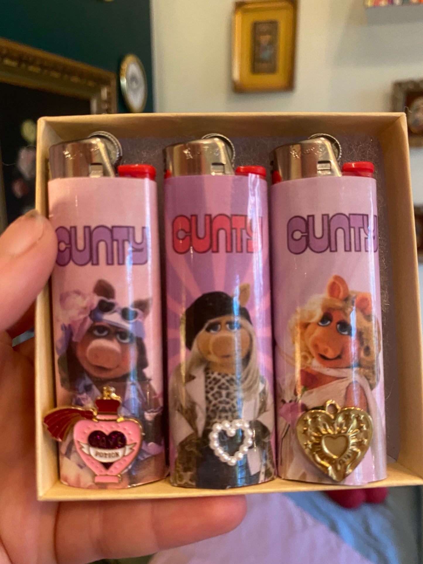 Miss piggy lighter set